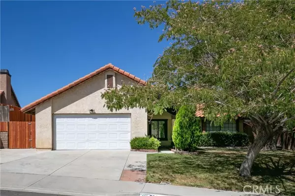 523 Rainbow, Palmdale, CA 93551