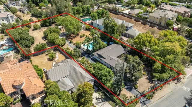 Tarzana, CA 91356,5114 Avenida Hacienda