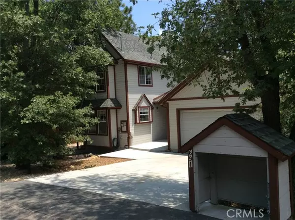 691 Moreno LN, Sugarloaf, CA 92386