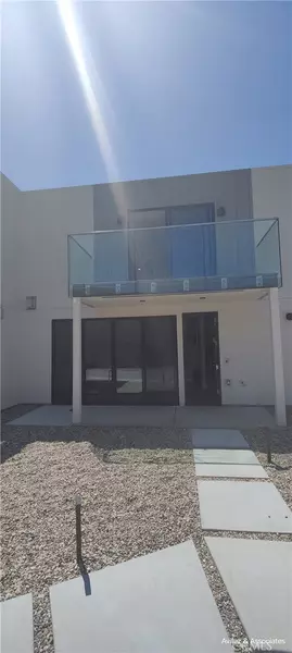 6208 Tapia Dr E, Malibu, CA 90265