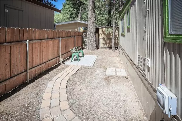 Big Bear Lake, CA 92315,475 Thrush DR 32
