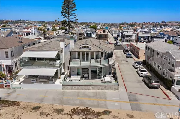 Newport Beach, CA 92661,126 East Oceanfront