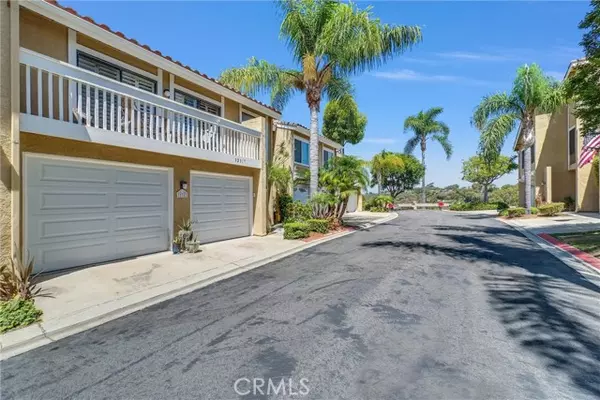 Dana Point, CA 92629,32317 Linda Vista LN