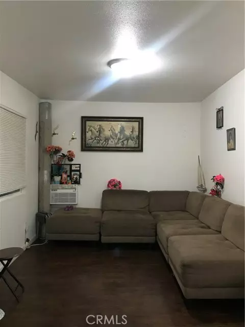 Nuevo, CA 92567,19510 Davis ST