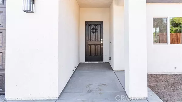 Hesperia, CA 92345,7985 E AVE