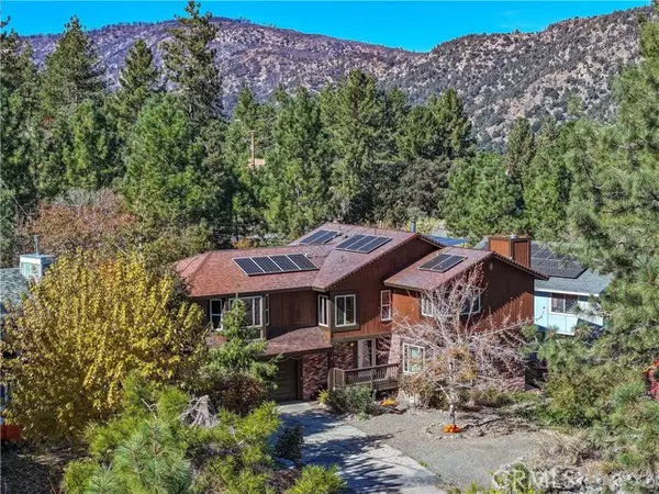 Wrightwood, CA 92397,5276 Orchard DR