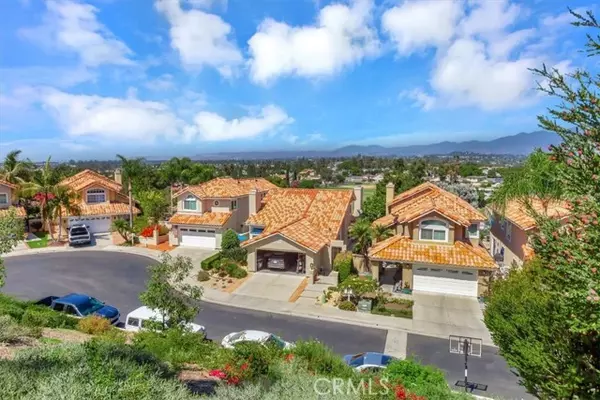 Laguna Hills, CA 92653,33 Vista Firenze