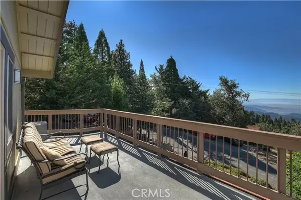 Running Springs, CA 92382,2426 Spring Oak DR