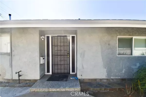 Westminster, CA 92683,7122 Natal A & B