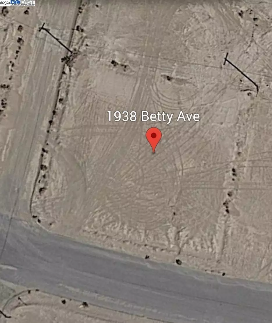 Thermal, CA 92274,1938 Betty Ave