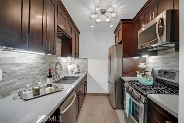 Tarzana, CA 91356,18620 Hatteras ST 133