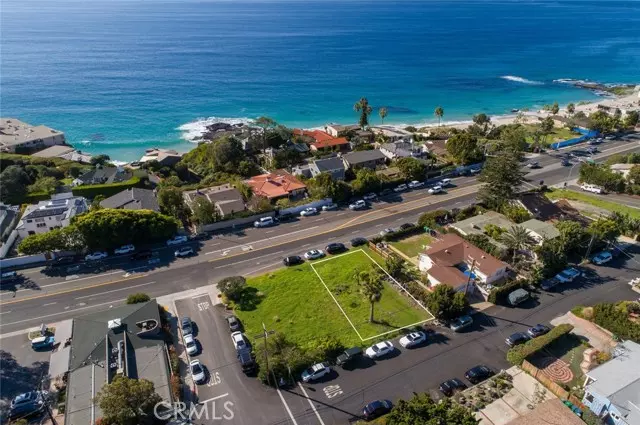 Laguna Beach, CA 92651,31526 Coast HWY