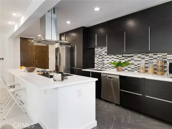 Culver City, CA 90230,6124 Buckingham 205
