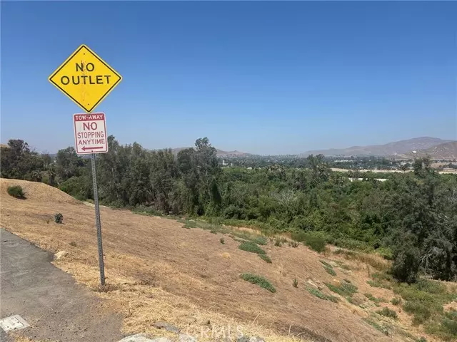 Riverside, CA 92501,0 INDIAN HILL RD