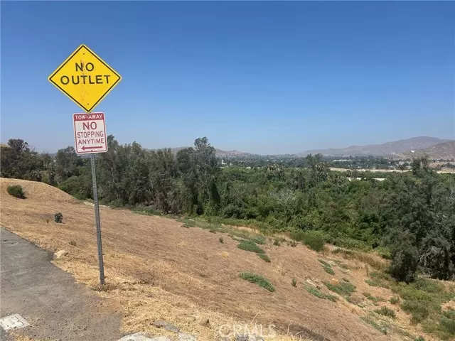 Riverside, CA 92501,0 INDIAN HILL RD