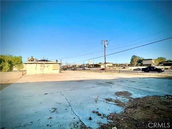 Victorville, CA 92394,15720 Mojave DR