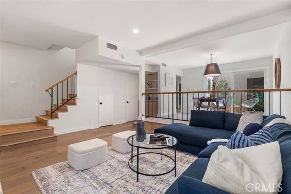 35 Village Pkwy, Santa Monica, CA 90405