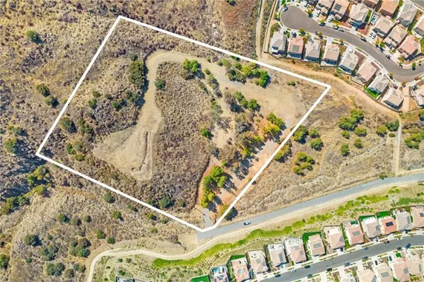 Corona, CA 92883,11085 Canyon CIR