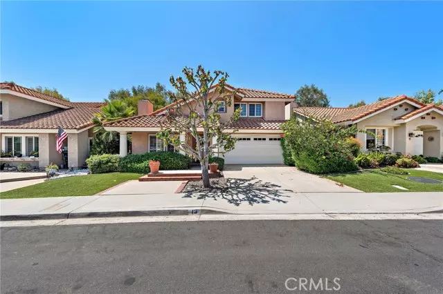 13 Via Mariposa, Rancho Santa Margarita, CA 92688