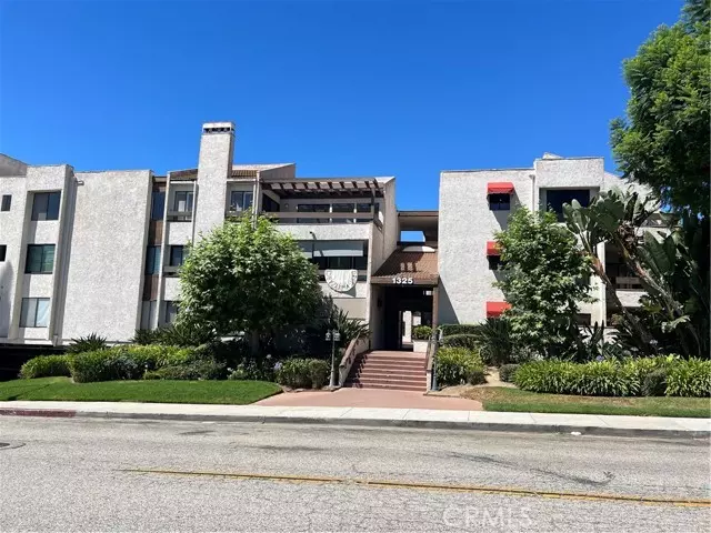 1325 Valley View RD 108, Glendale, CA 91202