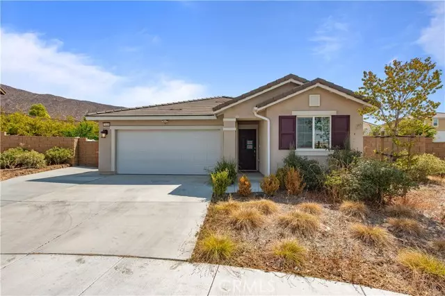 3148 Glacier Bay Ct, Jurupa Valley, CA 92509