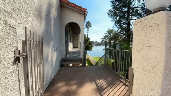 22136 Treasure Island 22, Canyon Lake, CA 92587