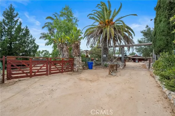 Fallbrook, CA 92028,1054 Hughes LN