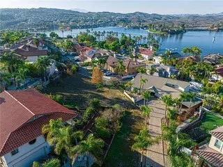 22360 Pin Tail Dr., Canyon Lake, CA 92587