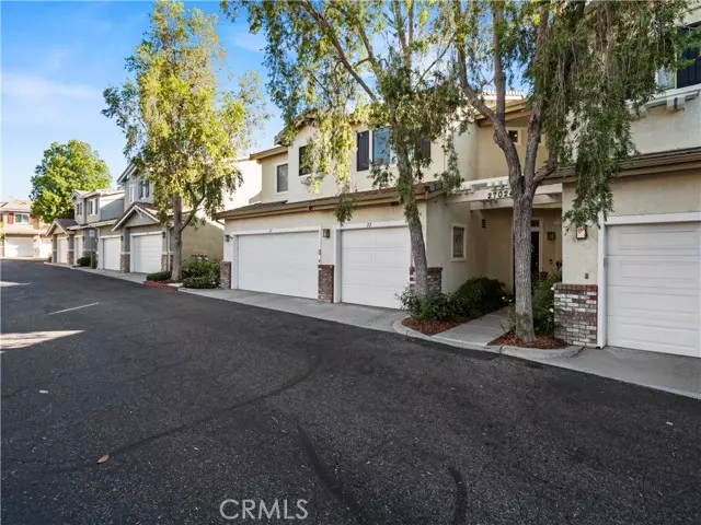 Valencia, CA 91354,27024 Wolf Creek TRL 22