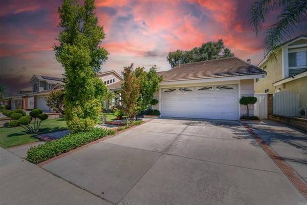 32211 Fall River RD, Trabuco Canyon, CA 92679