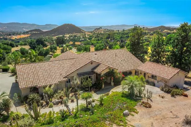 Valley Center, CA 92082,15696 Villa Sierra LN