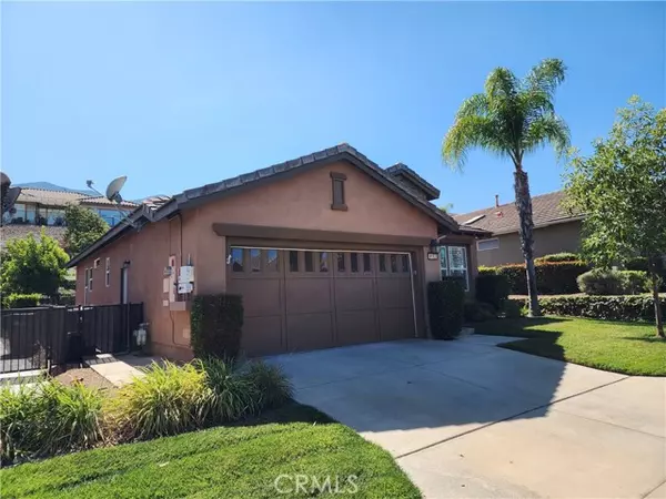 Corona, CA 92883,9153 Wooded Hill DR