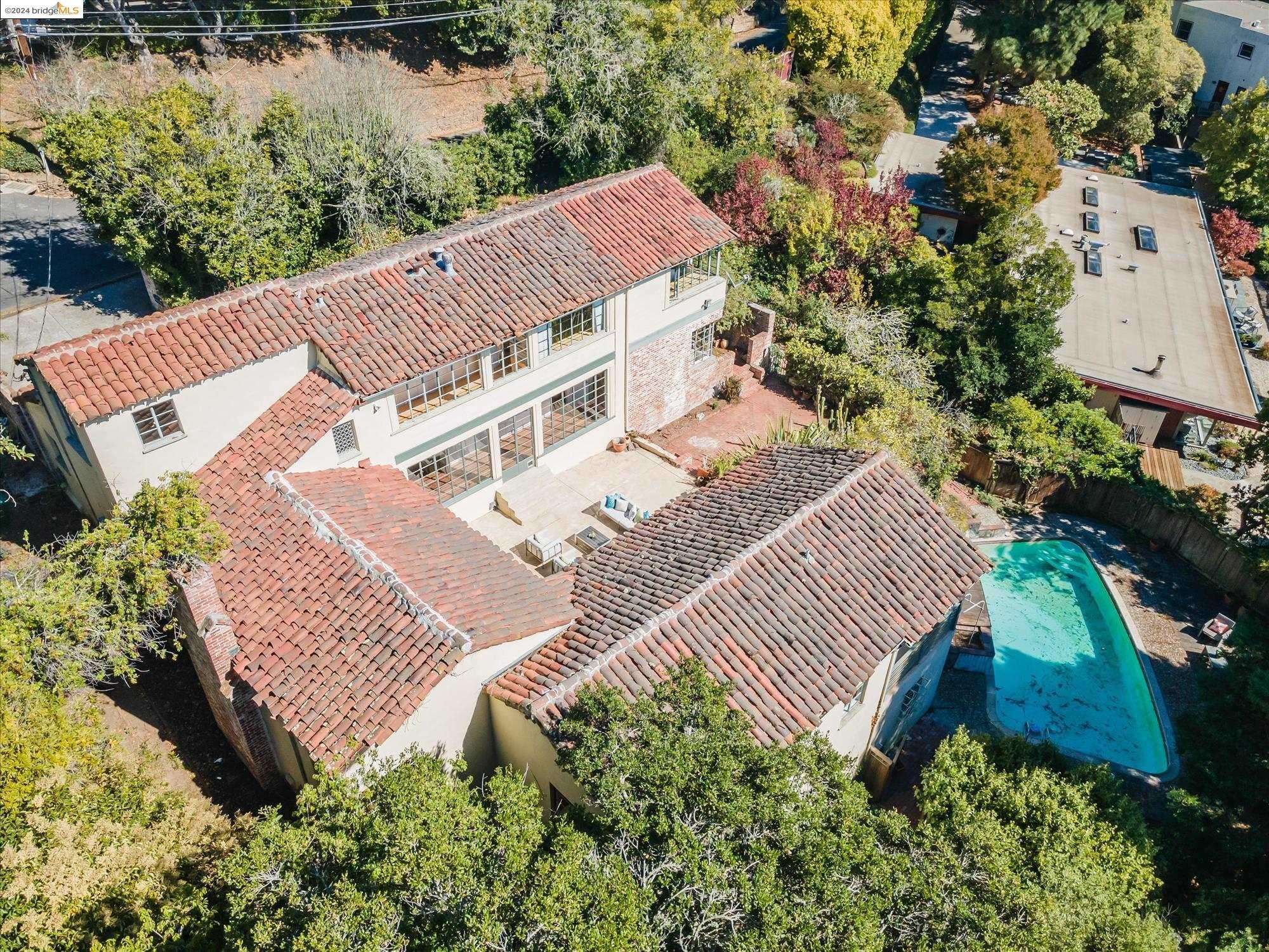44 HIGHGATE RD, Kensington, CA 94707-1141