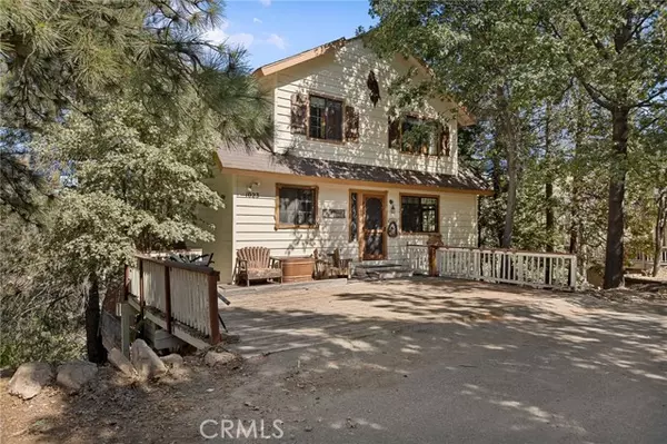 1023 Sandalwood DR, Lake Arrowhead, CA 92352