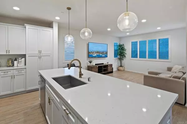 1255 Via Candelas, Oceanside, CA 92056