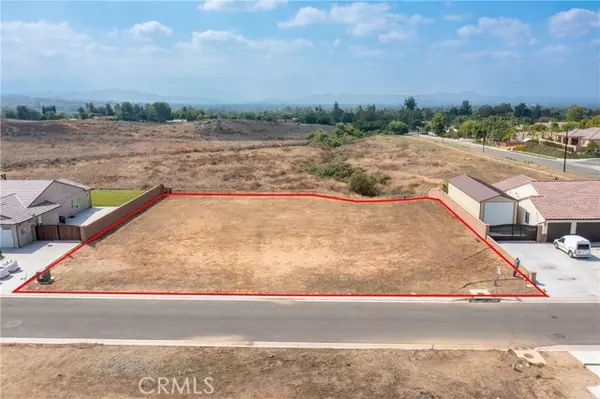 Riverside, CA 92506,7925 Featherstone CT
