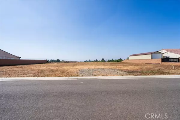 Riverside, CA 92506,7925 Featherstone CT