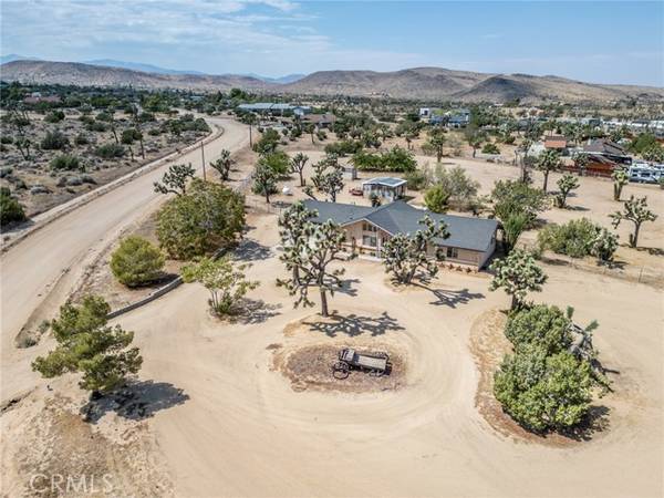 56810 Chipmunk TRL, Yucca Valley, CA 92284