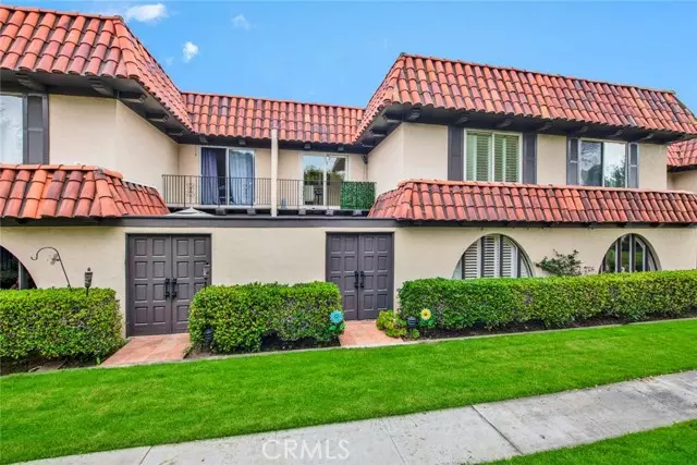 Costa Mesa, CA 92626,3037 Club House CIR