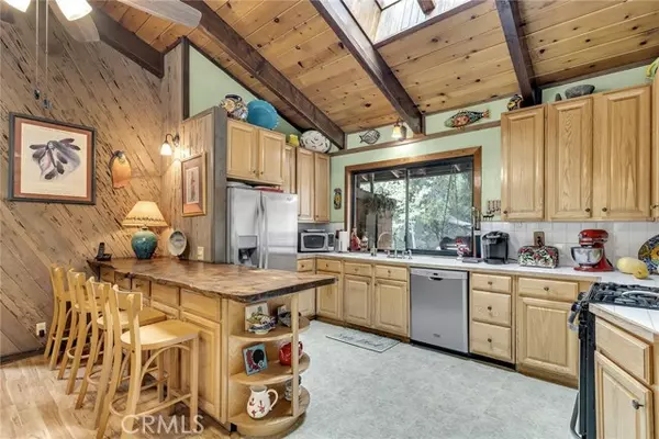 Idyllwild, CA 92549,29901 Eagles Nest DR