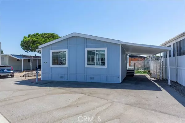 Long Beach, CA 90803,6246 Beachcomber DR