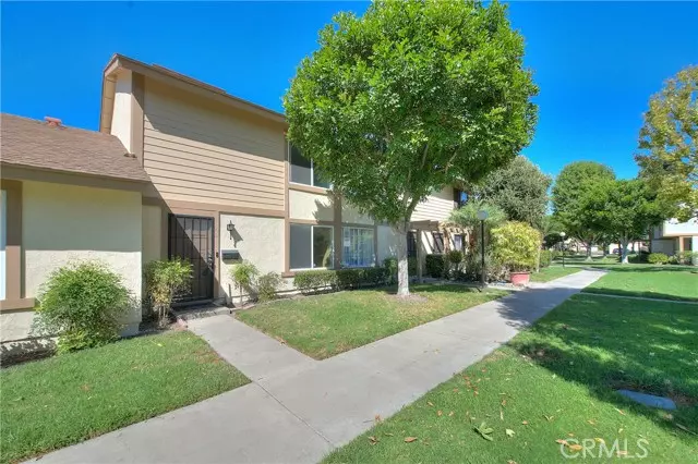 Santa Ana, CA 92707,281 W Alton AVE D255