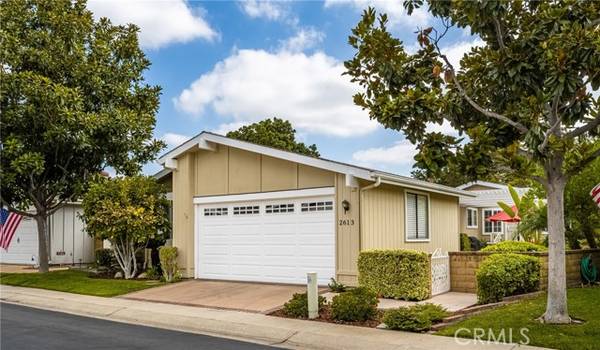 2613 PARK LK, Santa Ana, CA 92705