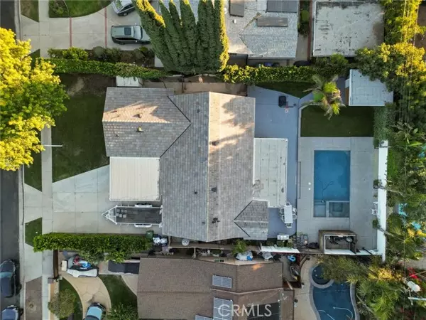 Woodland Hills, CA 91367,6153 Debs AVE