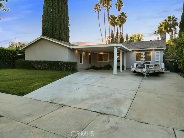 Woodland Hills, CA 91367,6153 Debs AVE