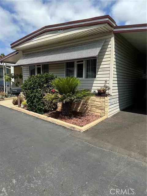 Westminster, CA 92583,15621 Beach BLD 115