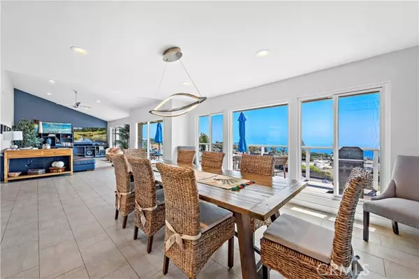 18 N Stonington RD, Laguna Beach, CA 92651