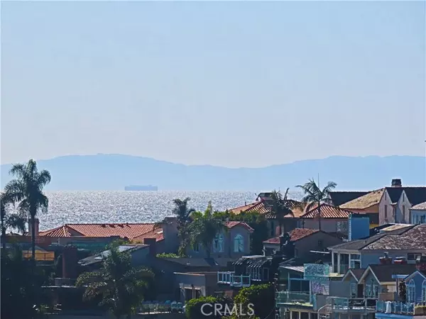 Corona Del Mar, CA 92625,401 Columbus CIR