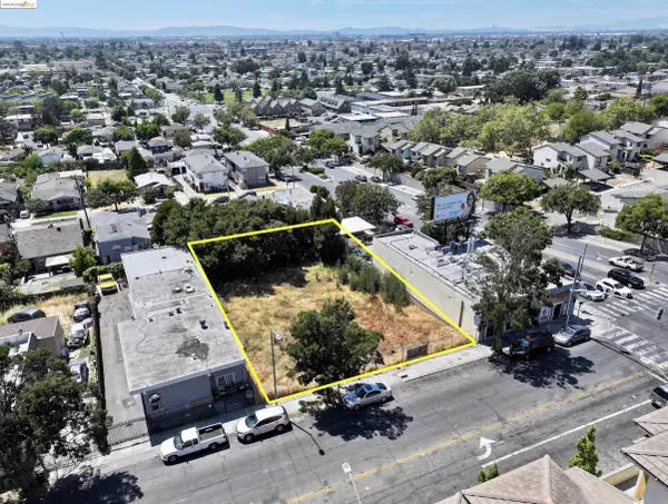 9809 Macarthur Blvd, Oakland, CA 94605