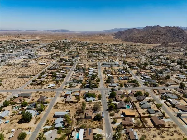 Joshua Tree, CA 92252,61512 Capilla DR